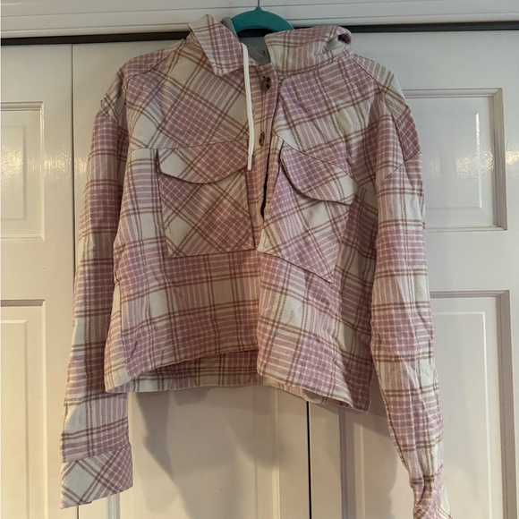 NWT Plaid Flannel Hooded Cropped Shacket - Picture 4 of 4